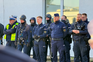 Zdjęcie policjantów w trakcie ćwiczeń