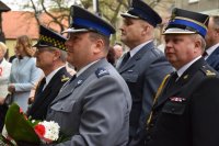 Zdjęcie przedstawia  Pierwszego Zastępcę Komendanta Powiatowego Policji w Tarnowskich Górach podinsp. Sławomira Bylickiego, Komendanta Straży Pożarnej, Dyrektora Aresztu Śledczego oraz Komendanta Straży Miejskiej. .