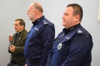 Na fotografii widać Komendanta Powiatowego Policji w Tarnowskich Górach insp. Krzysztofa Hajdę, Zastępcę Komendanta podinspektora Sławomira Bylickiego, księdza Joachima Gondro
