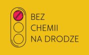 Grafika: na żółtym tle rysunek sygnalizacji świetlnej. Jedno ze świateł jest czerwone. Tekst na grafice: bez chemii na drodze