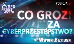 Grafika: klawiatura komputera, na tle której widnieje napis: W cyberprzestrzeni #WspólnieBezpieczni - Co grozi za cyberprzestępstwo?