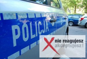 Napis z awatarem nie reagujesz akceptujesz. Obok policyjny radiowóz