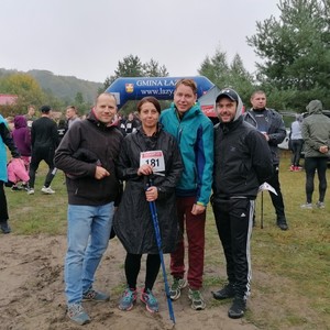 policjanci przed biegiem przełajowym w miejscowości Hutki Kanki