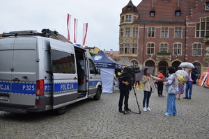 Na zdjęciu widoczne policyjne stoisko podczas pikniku