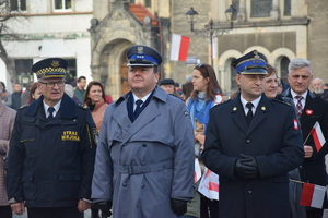 na zdjęciu komendant powiatowy policji, straży pożarnej i straży miejskiej