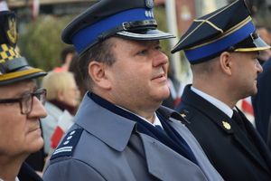 na zdjęciu komendant powiatowy policji, straży pożarnej i straży miejskiej