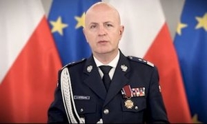 na zdjęciu komendant główny policji