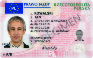 na zdjęciu awers przykładowego blankietu prawa jazdy