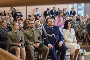 na zdjęciu goście na widowni