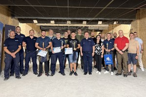 grupowe zdjęcie policjantów