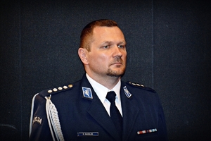 na zdjęciu dowódca uroczystości