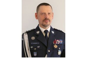 na zdjęciu komendant główny policji