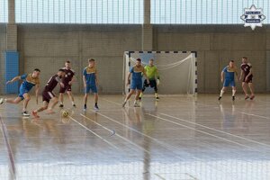 na zdjęciu piłkarze na boisku