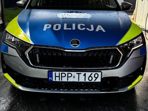 na zdjęciu radiowóz